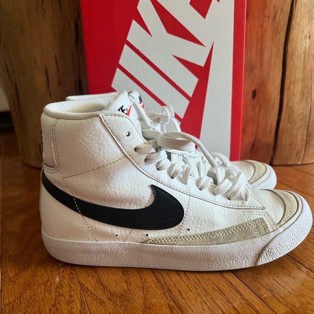 Nike Blazer Mid ‘77